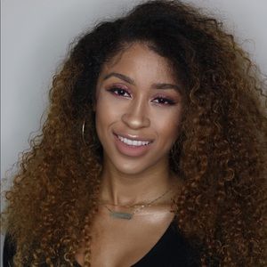 Meet Your Seller! 😊